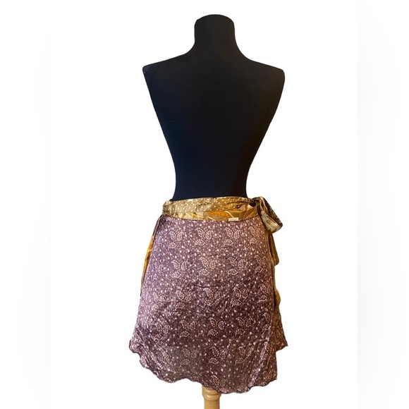Kariza Designs Gold Purple Silk Reversible Wrap Skirt - Picture 6 of 16
